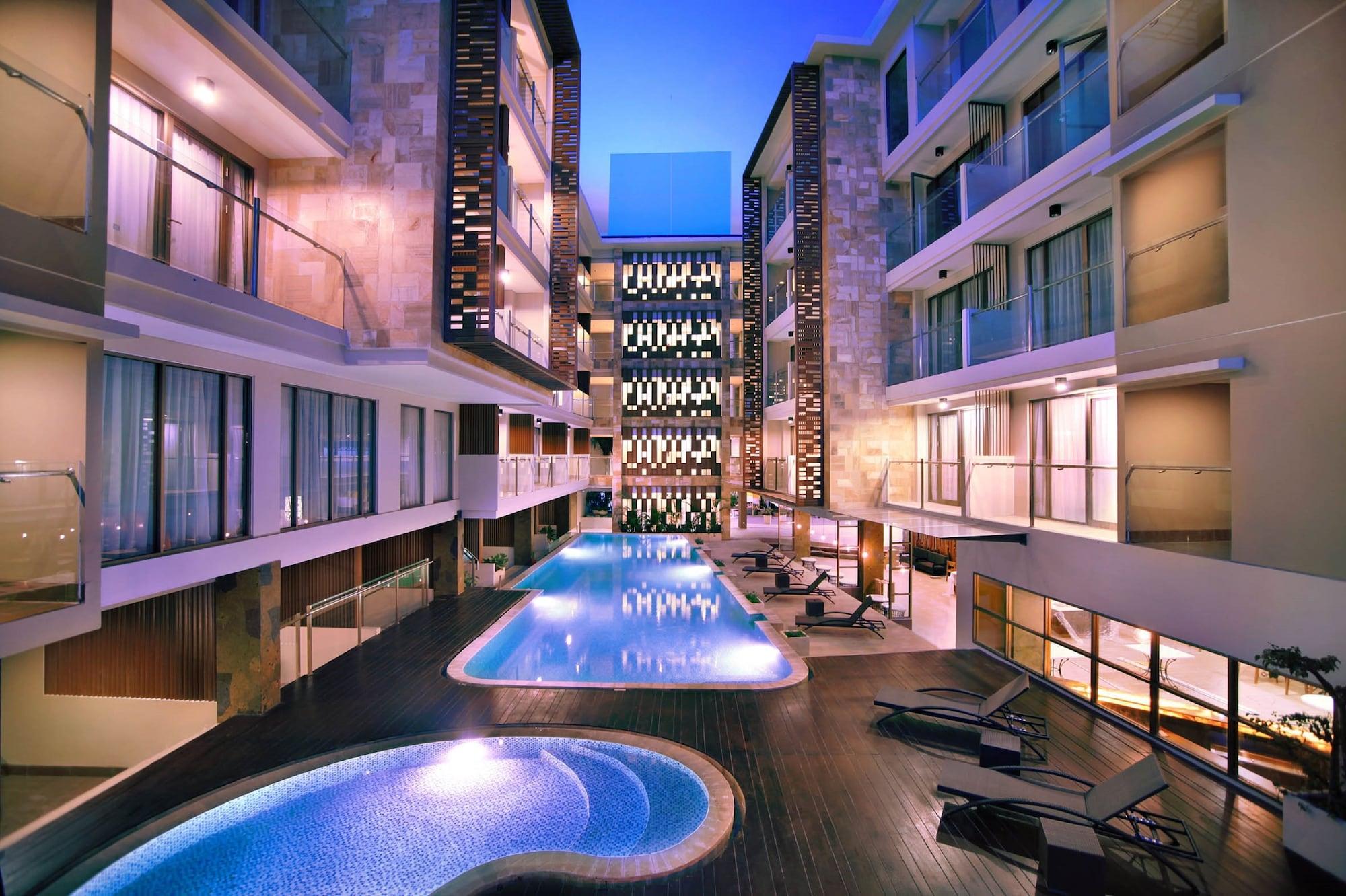 Harper Kuta By Aston Hotel