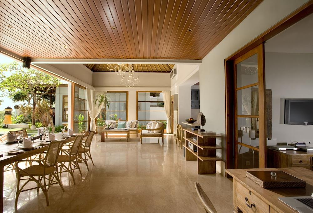 Karma Villa *