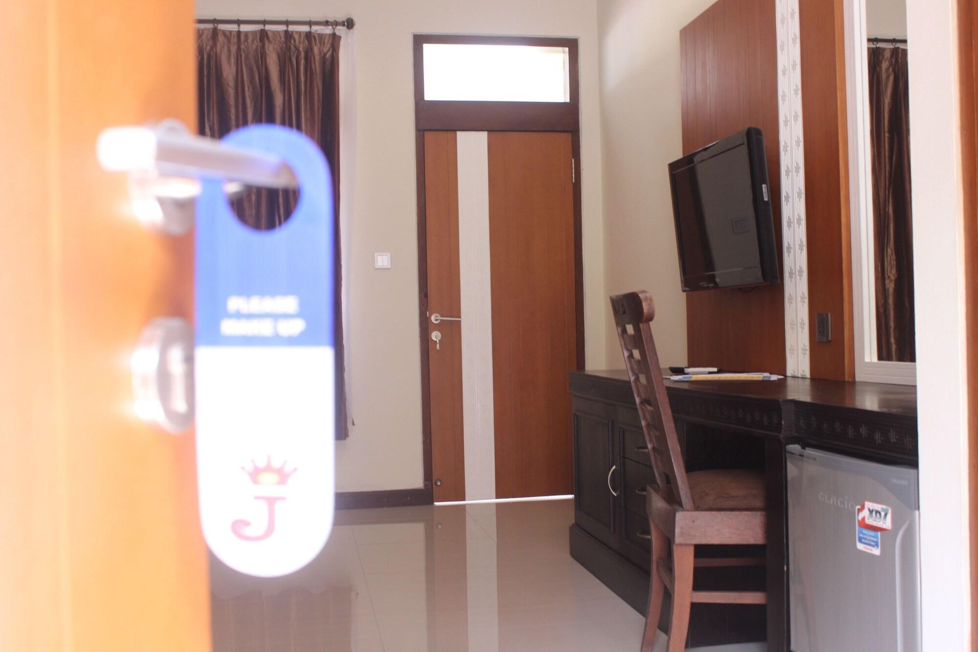 Jesens Ii Hotel 3*