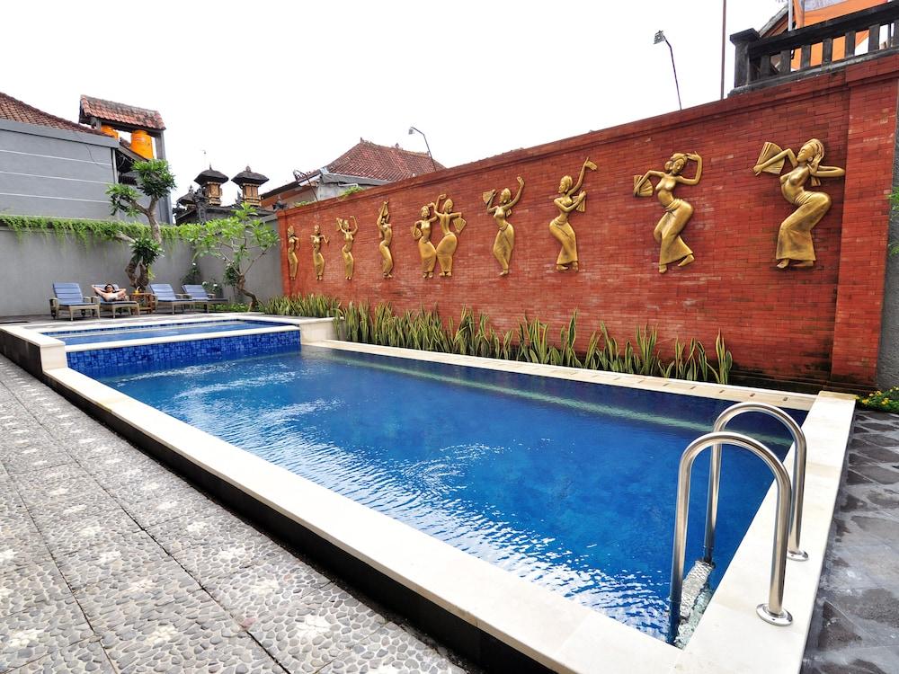 Jesens Ii Hotel 3*