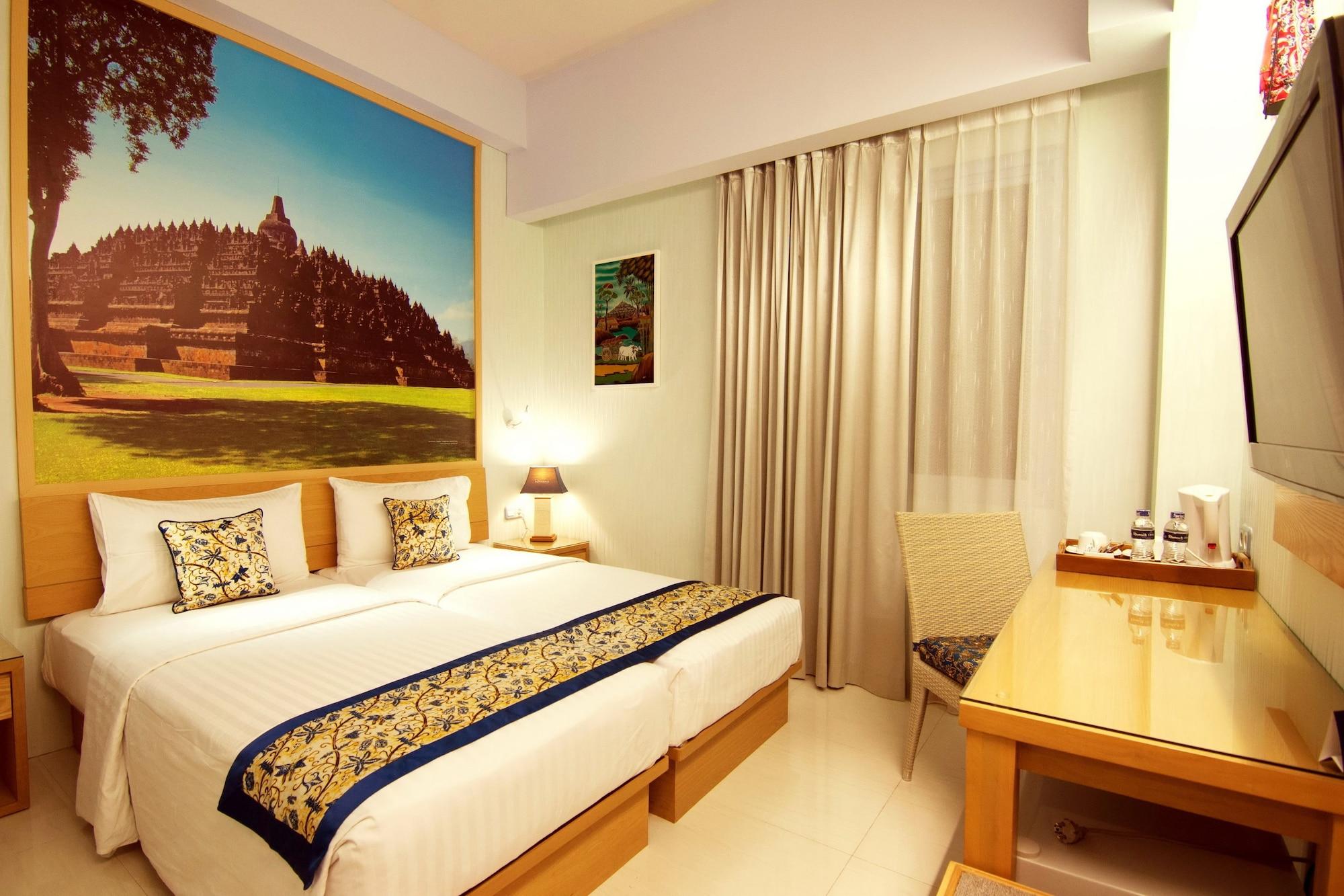 Hotel Rhadana