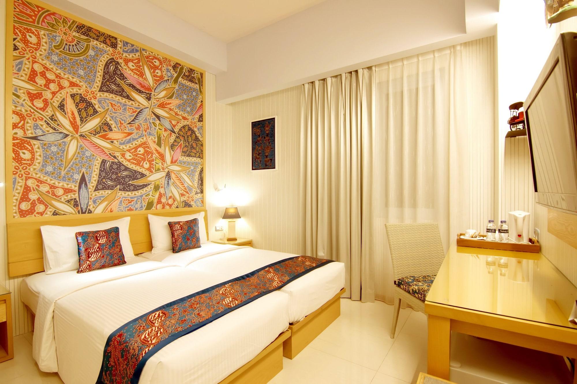 Rhadana Hotel 3*