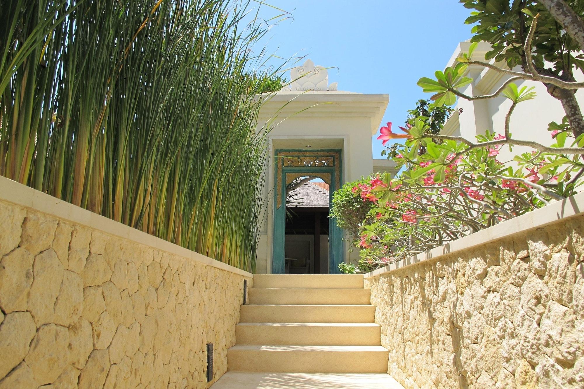 Villa The Royal Santrian