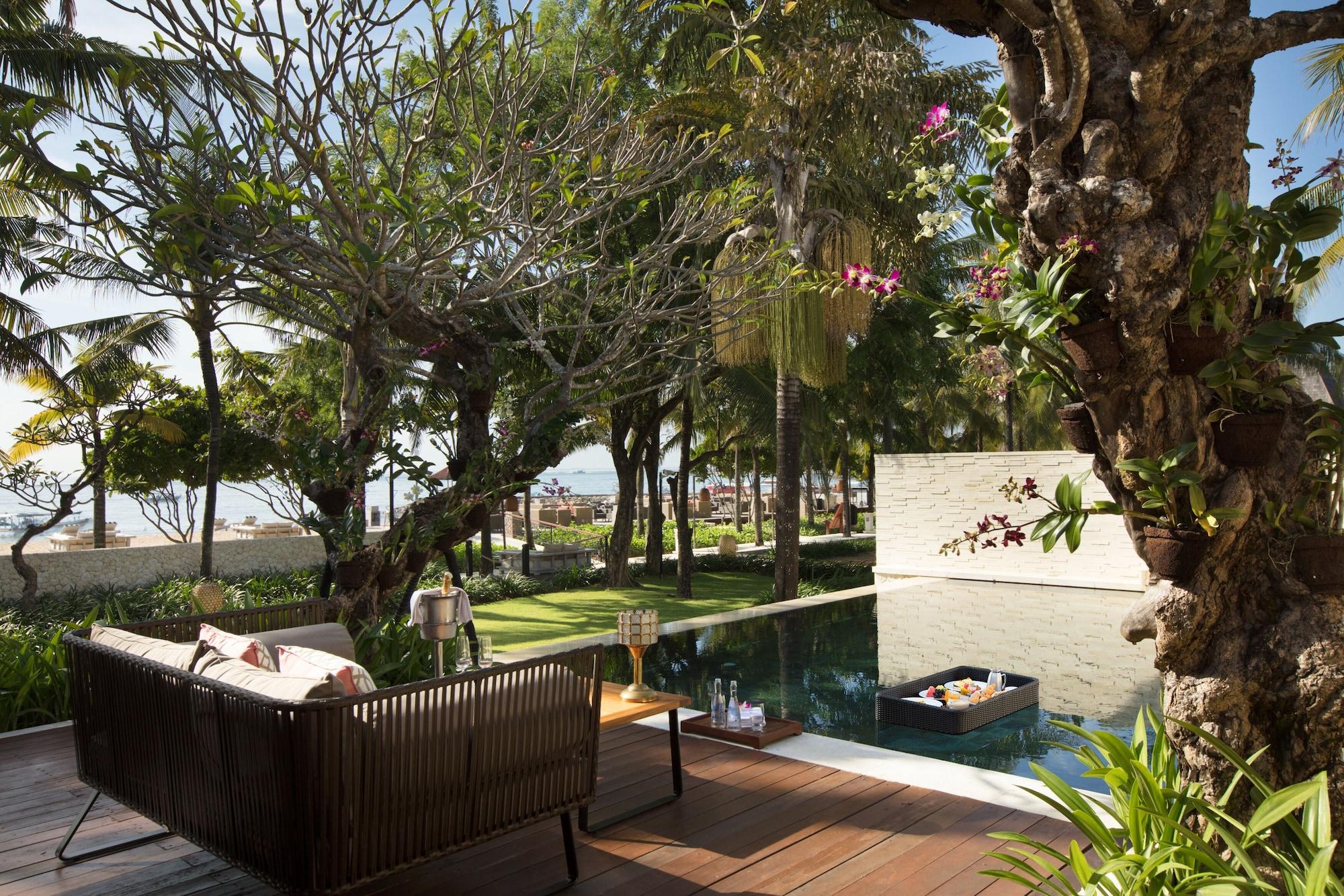 The Royal Santrian Villa