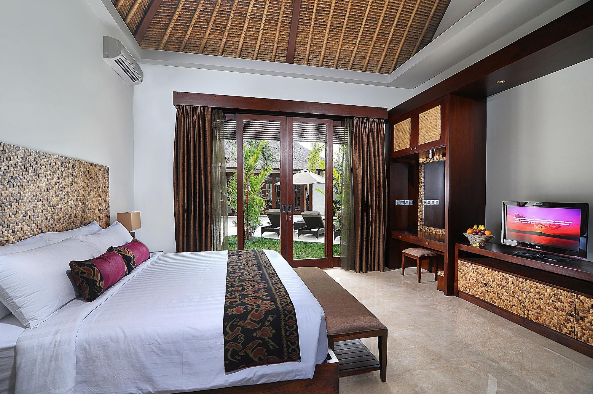 Villa Mahagiri & Dreamland *