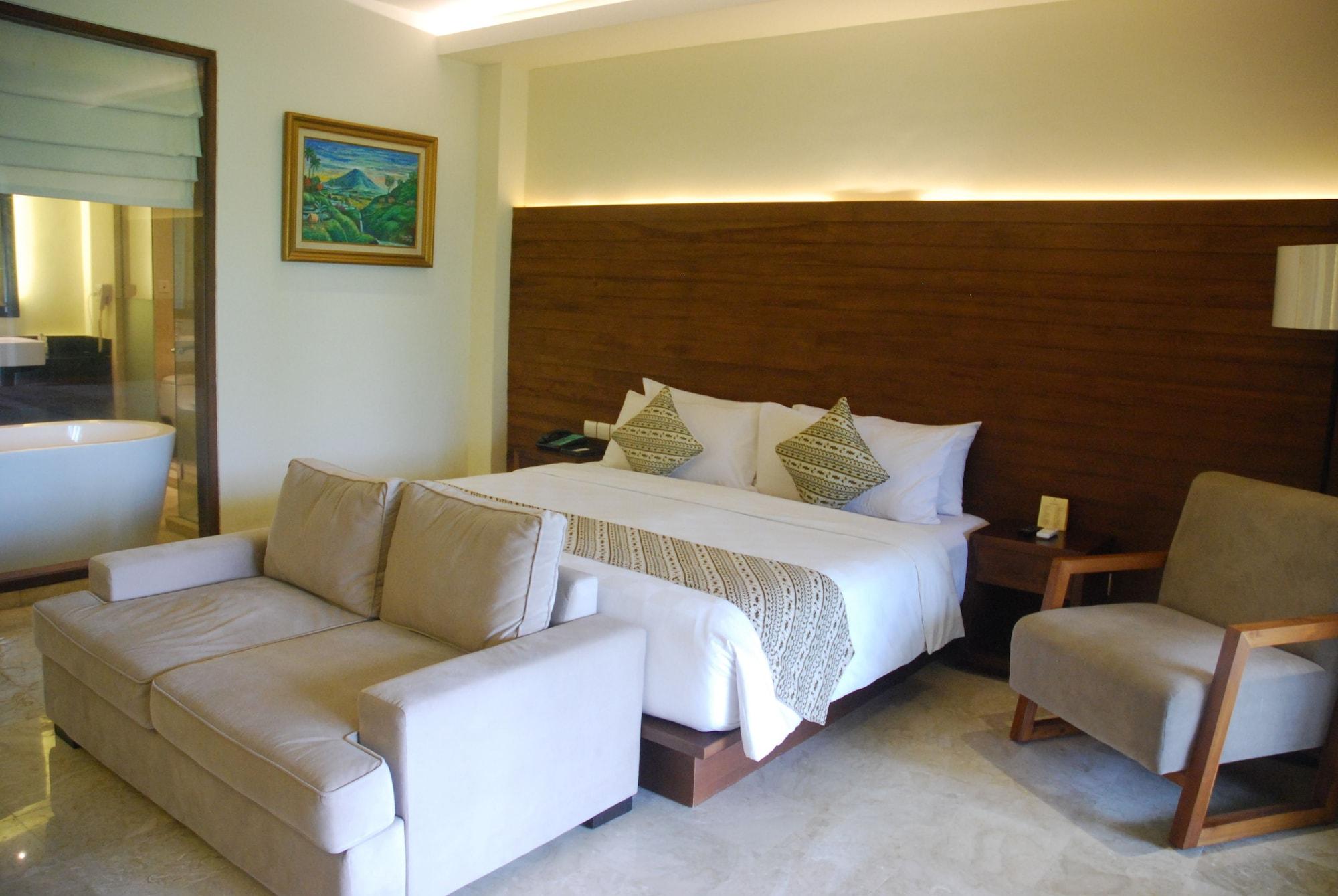 Hotel Village 4*