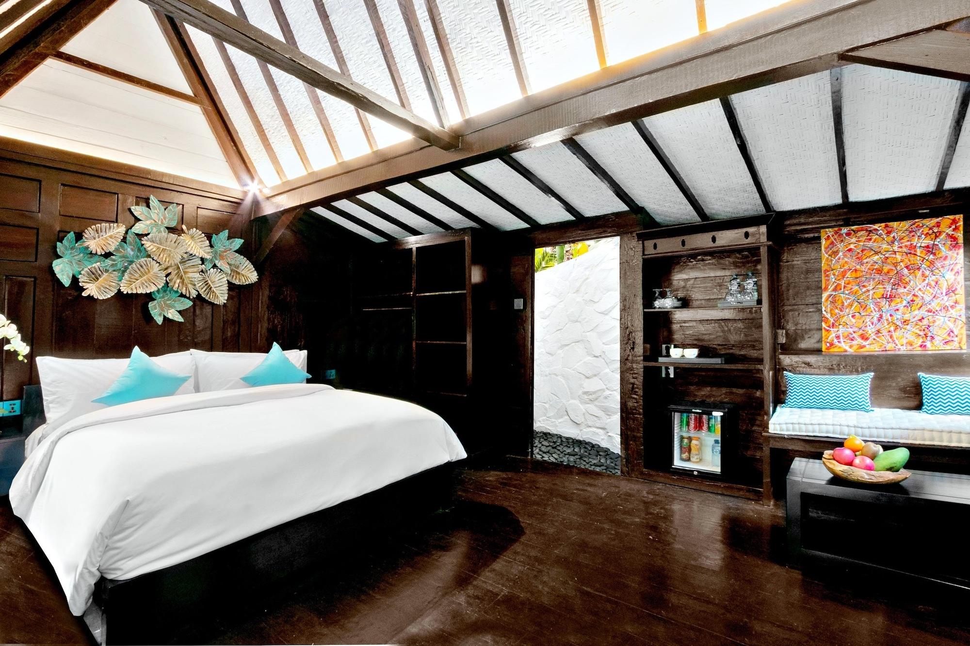 Canvas Escape 4*