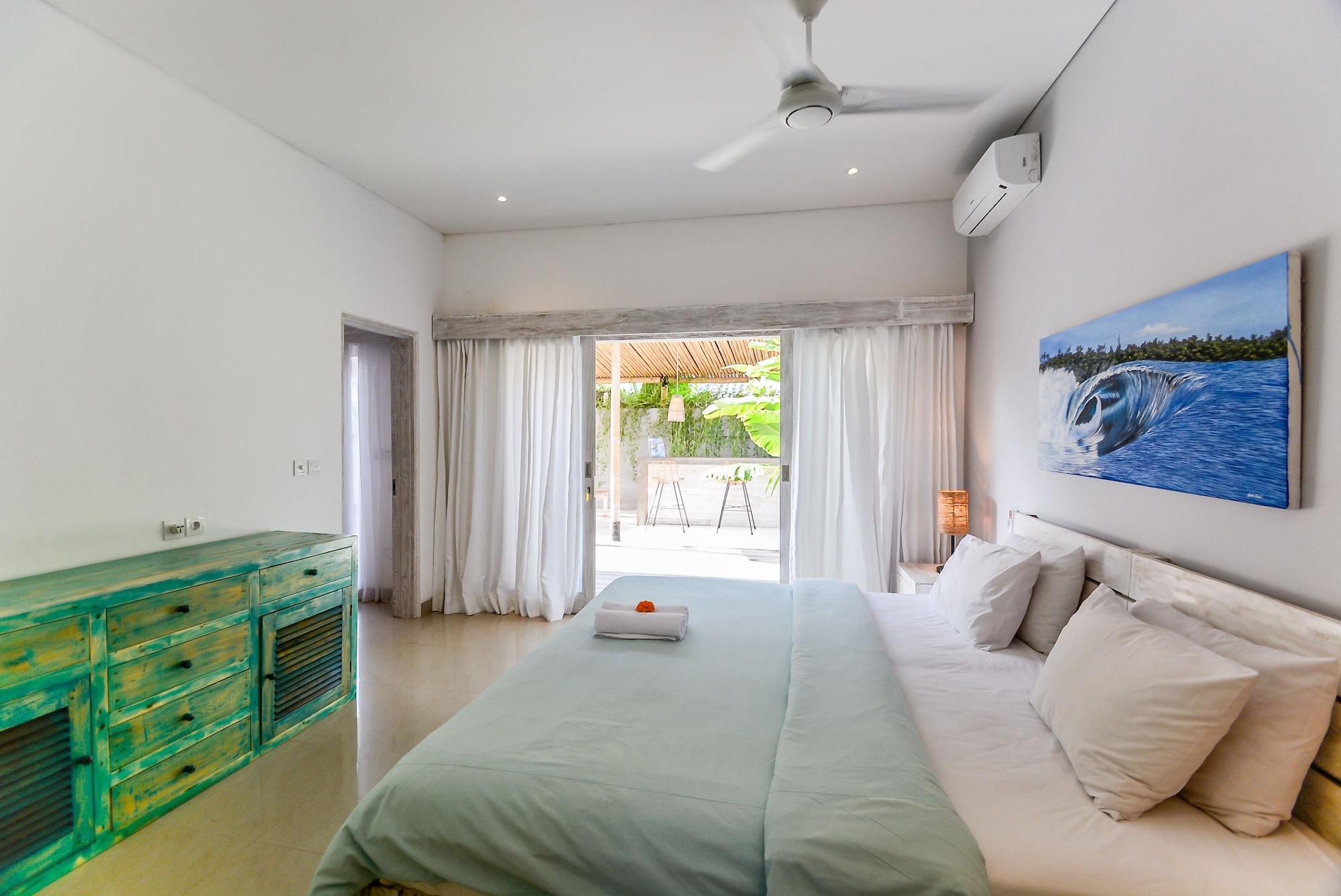 Mahi Mahi & Villa