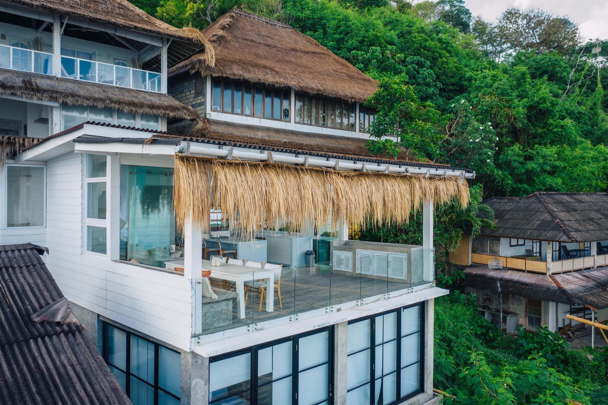 Mahi Mahi & Villa *