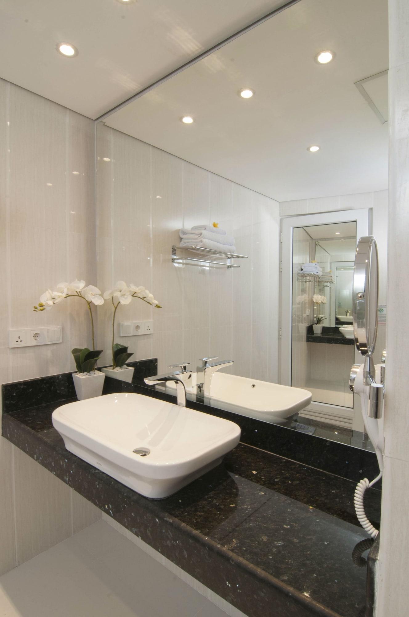 Sulis & 4* Kuta (Bali)