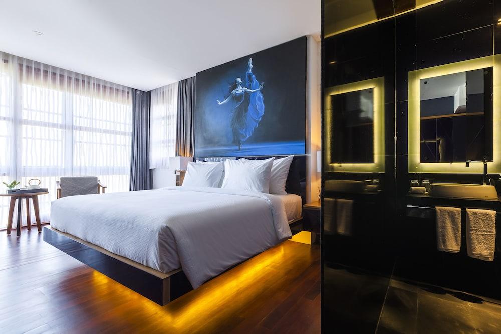 Imani Hotel