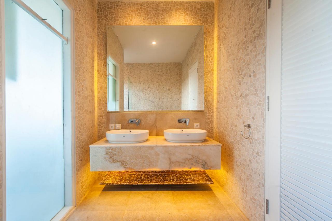 Tides Villa Seminyak (Bali)