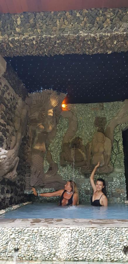Avalon Castle & Ubud (Bali)
