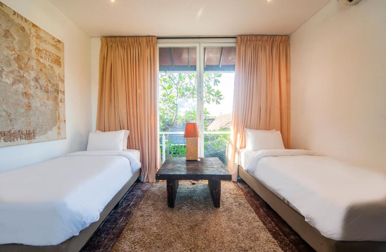 Tides Villa