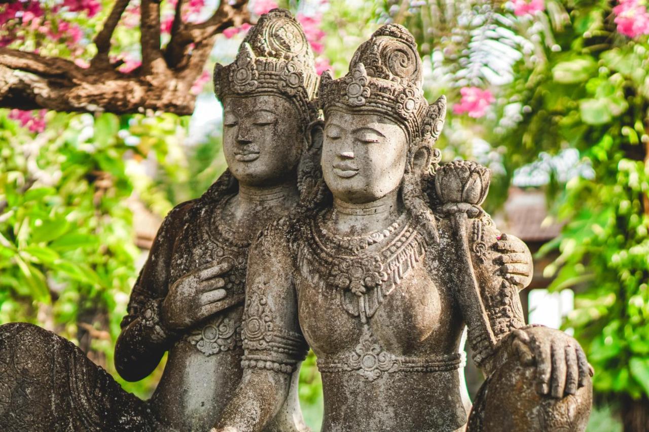 Giri Bhagawan & Hotel Nusa Dua (Bali)