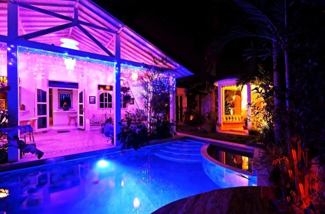 Blue Lagoon 5 Bedrooms *