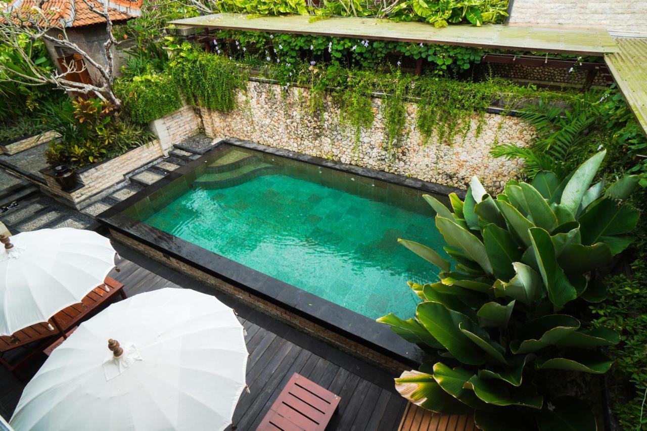 Giri Bhagawan & Hotel Nusa Dua (Bali)