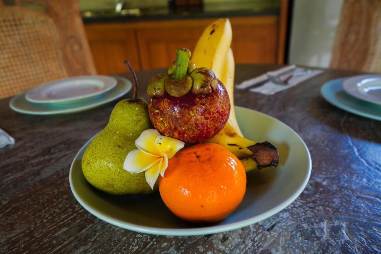 Hotel Giri Bhagawan & 5*