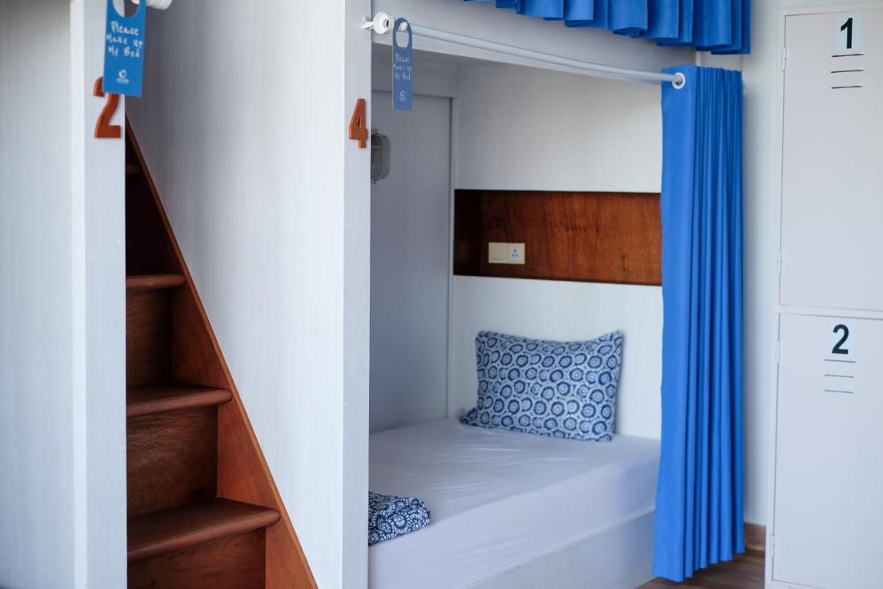 Dip & Doze Living Hostel *