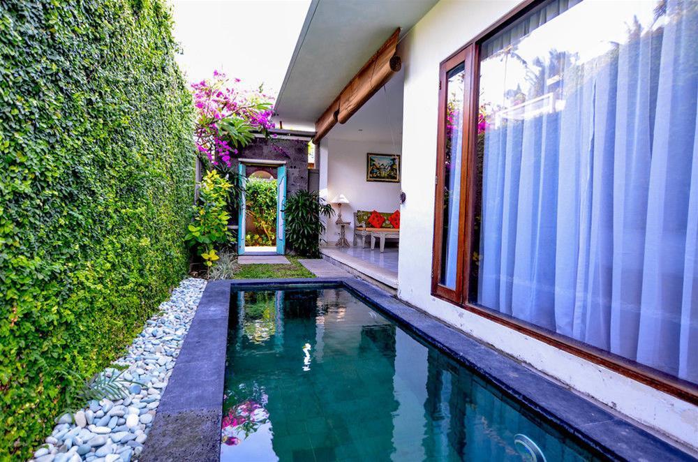 New Sara * Seminyak (Bali)