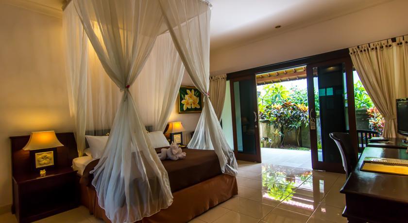 Champlung Sari And Hotel 3*
