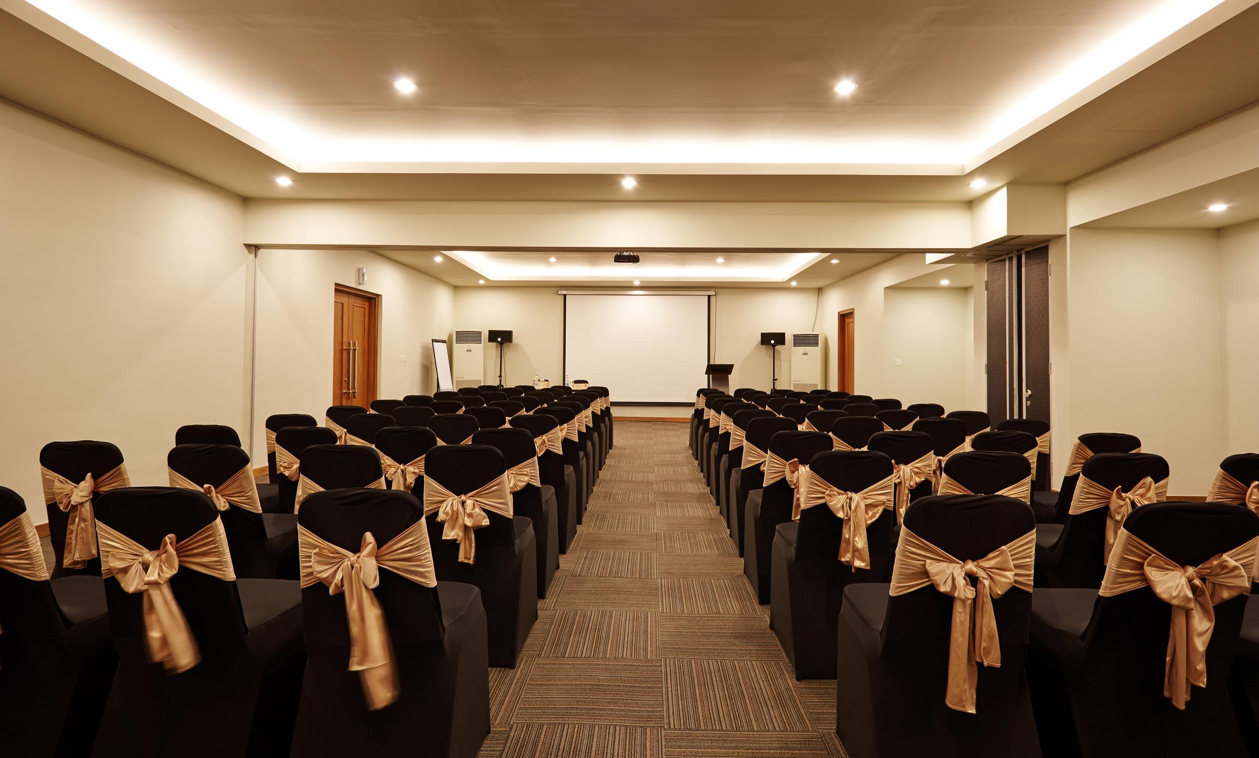 Sevn Hotel