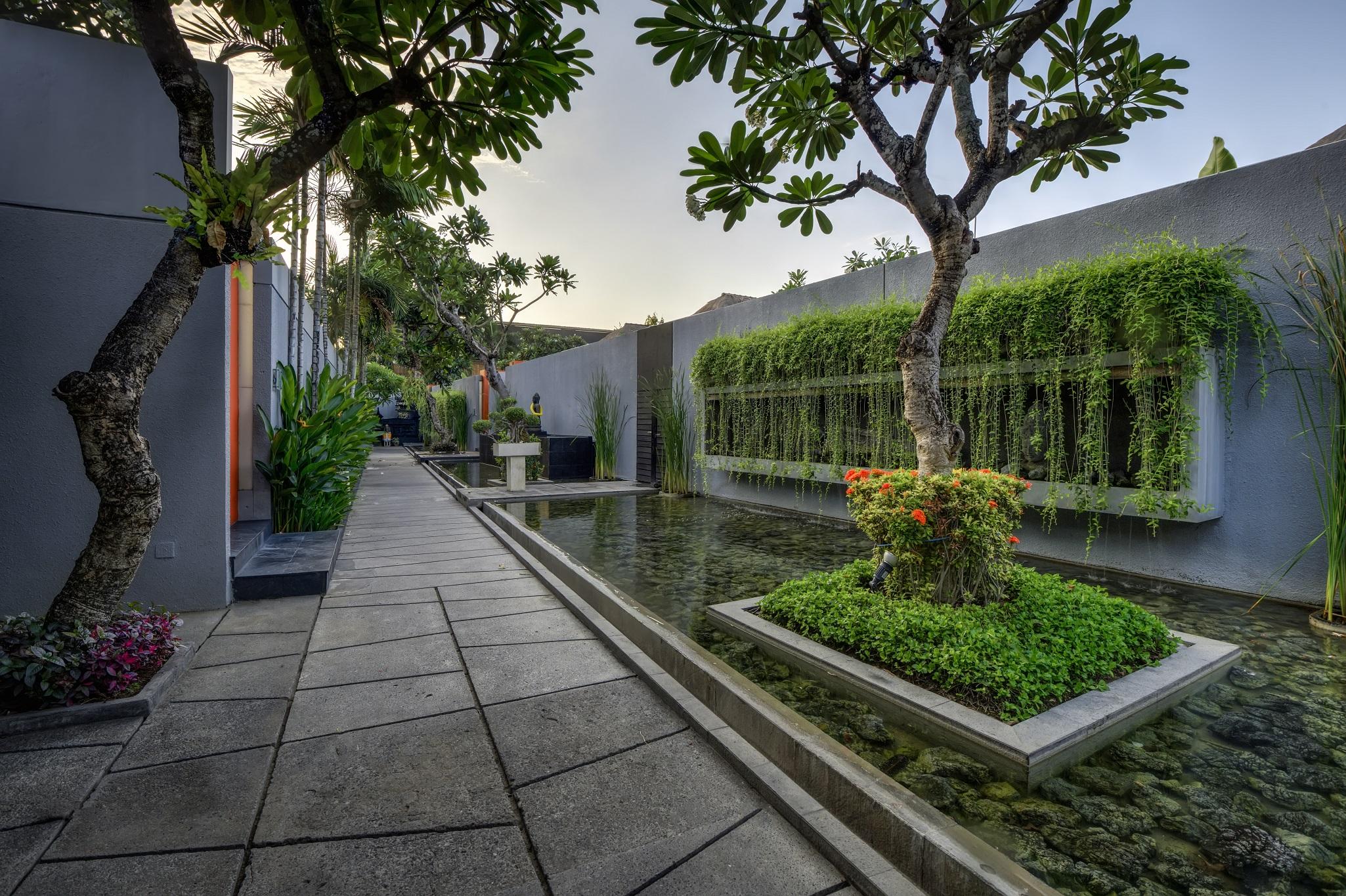 Jerami & Seminyak (Bali)