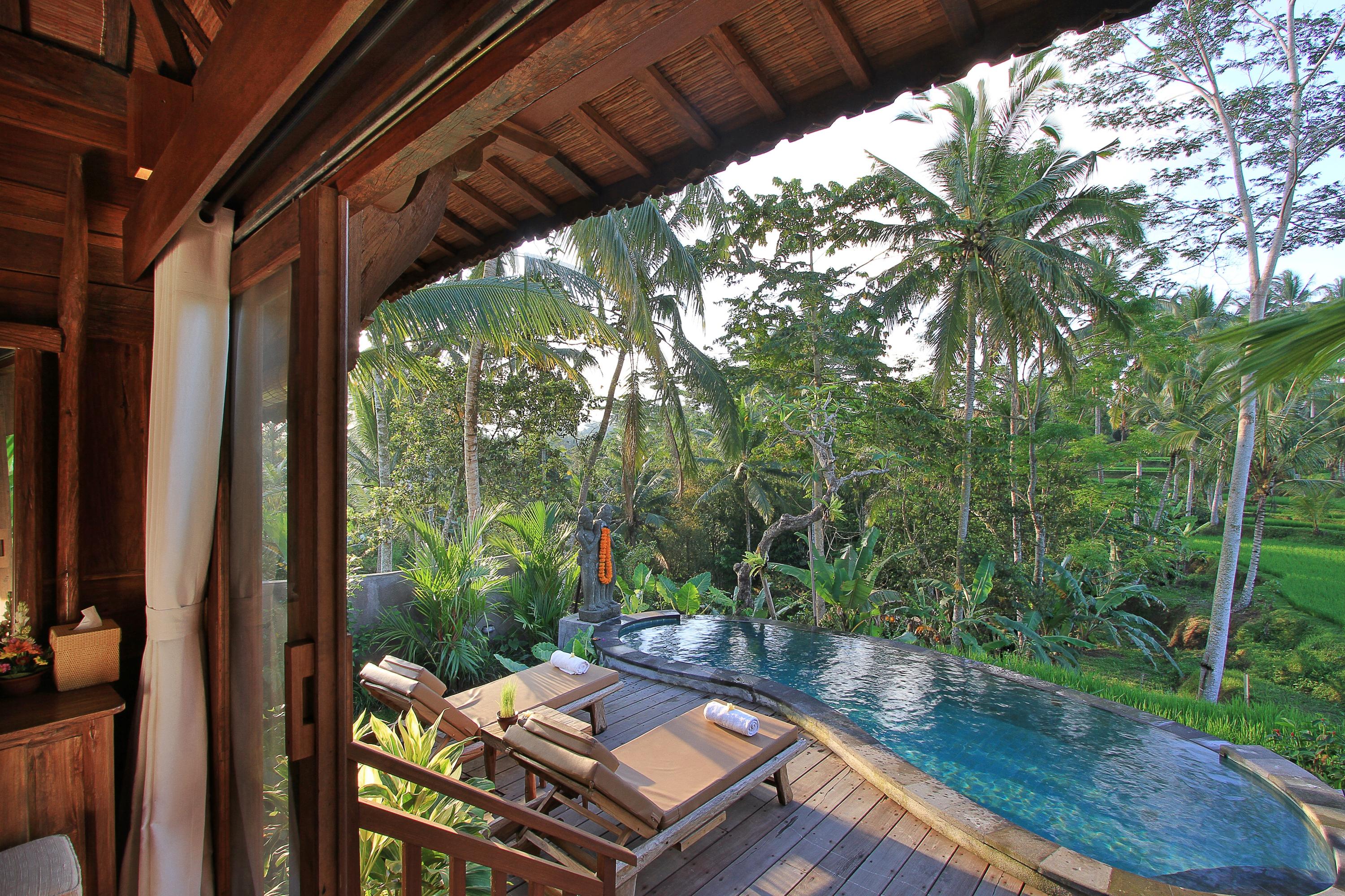 Villa Madani Antique