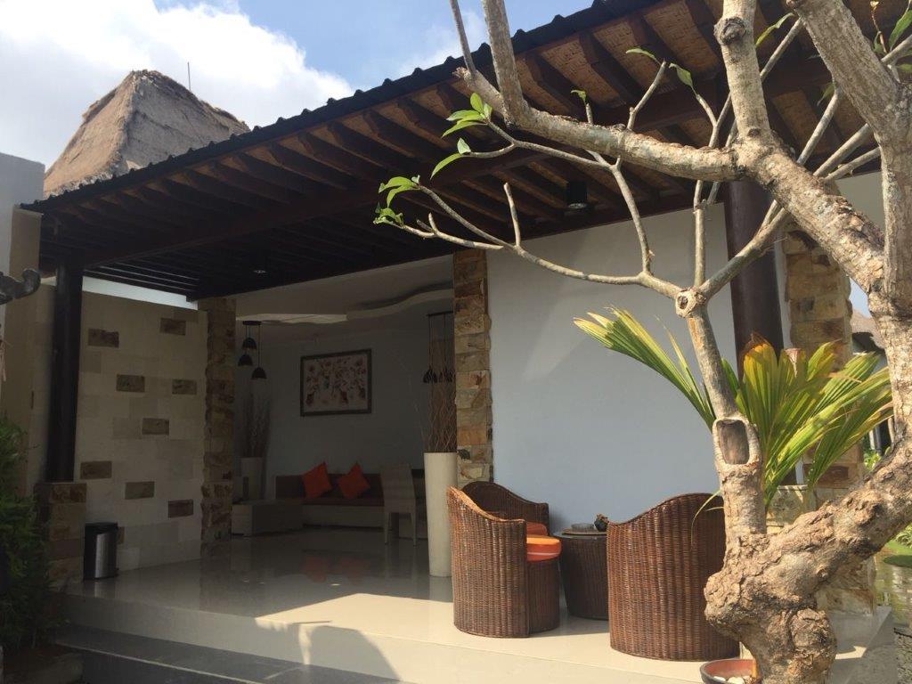 Villa Bali & *