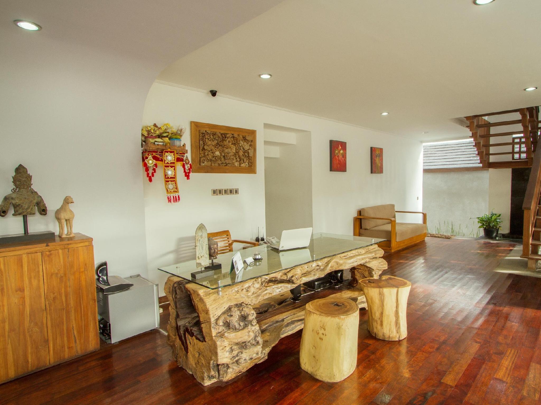 Holiday park Delu & 4*