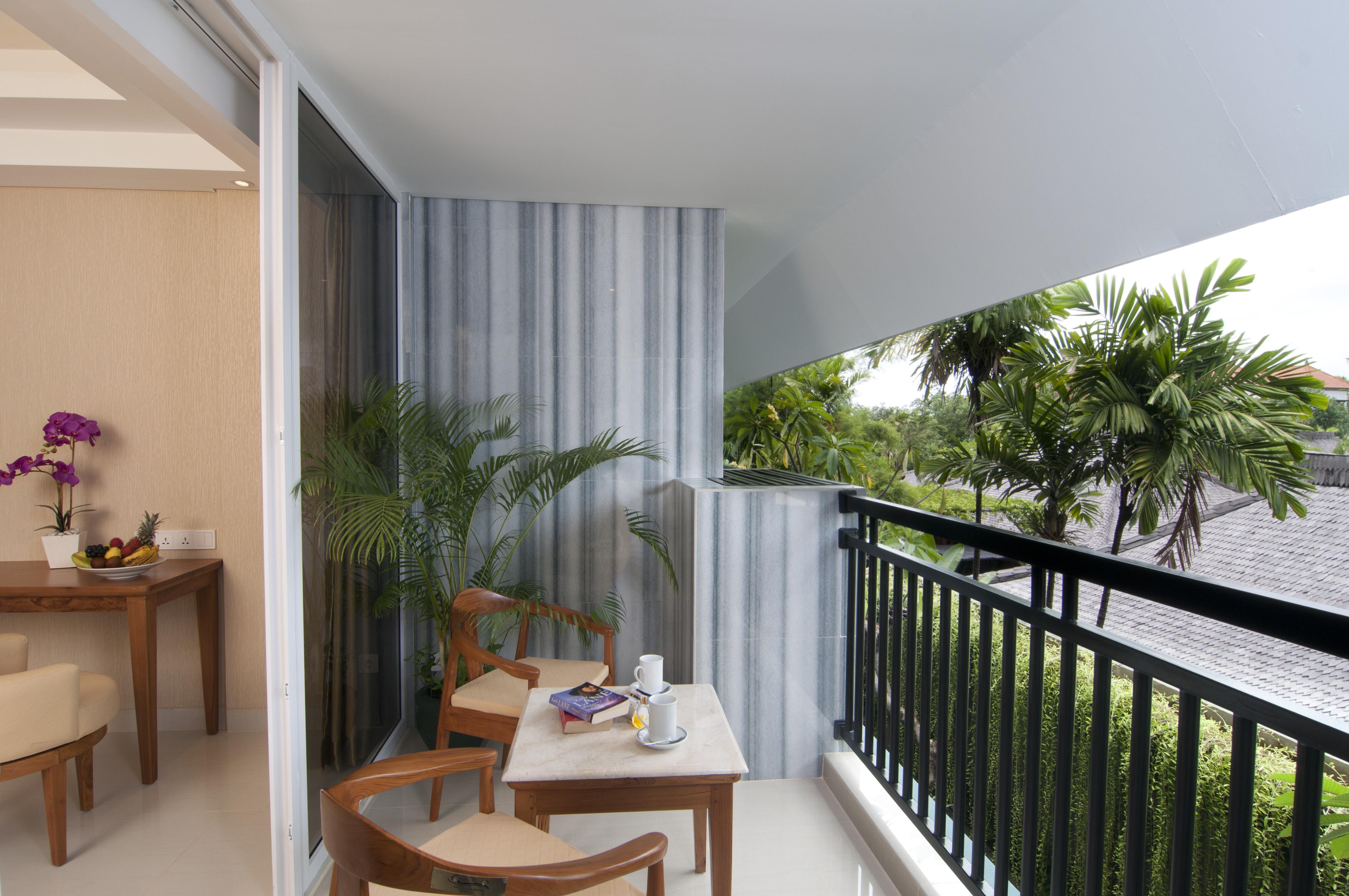 Sulis & Kuta (Bali)