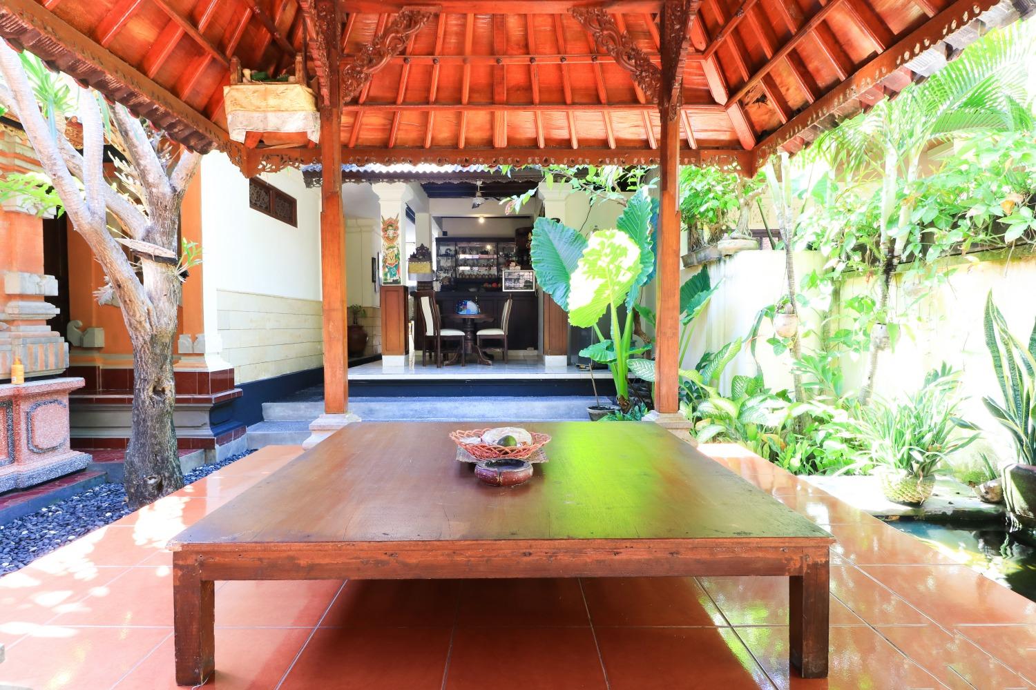 Sari Indah Guest house Kuta (Bali)