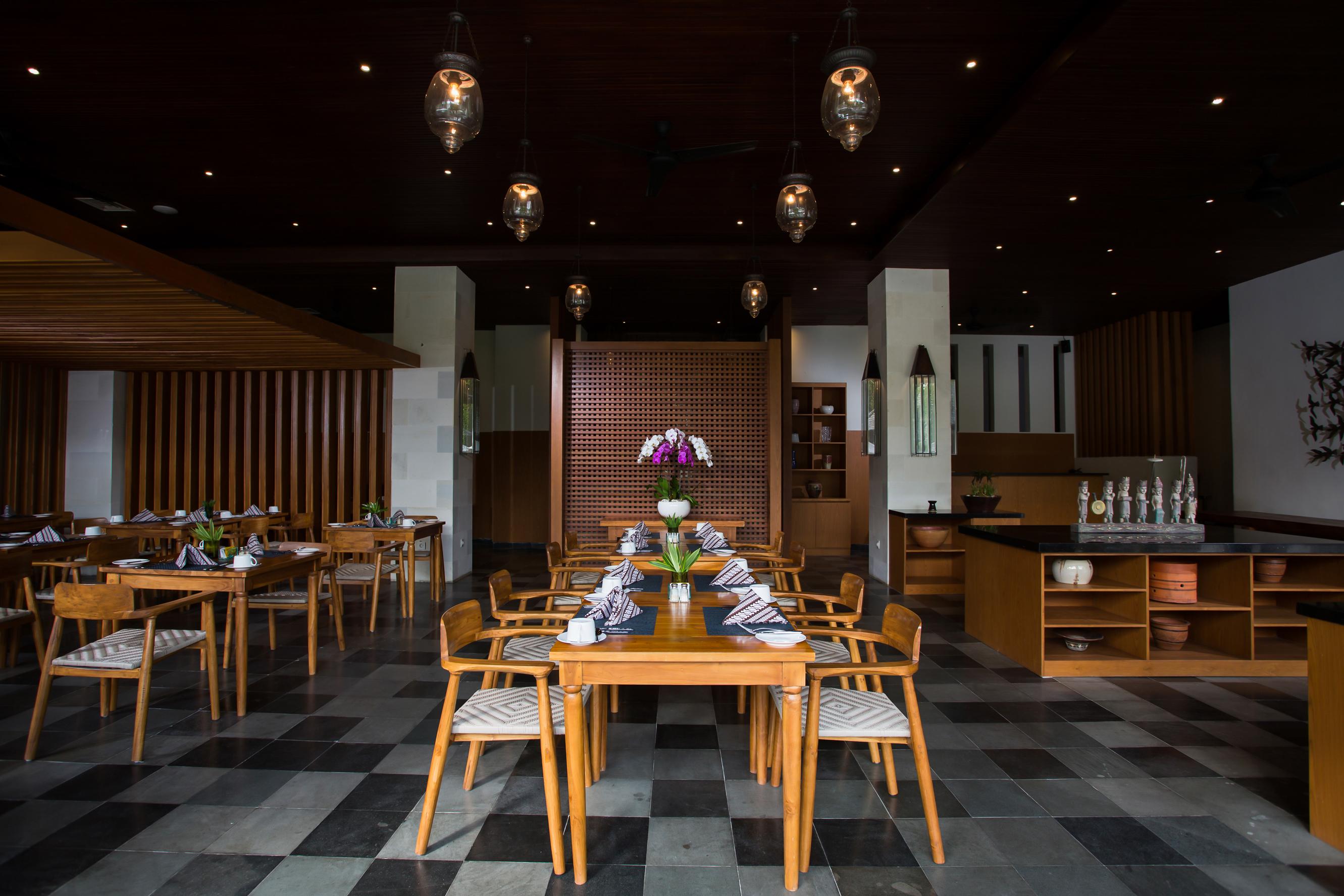 Hotel Village 4*