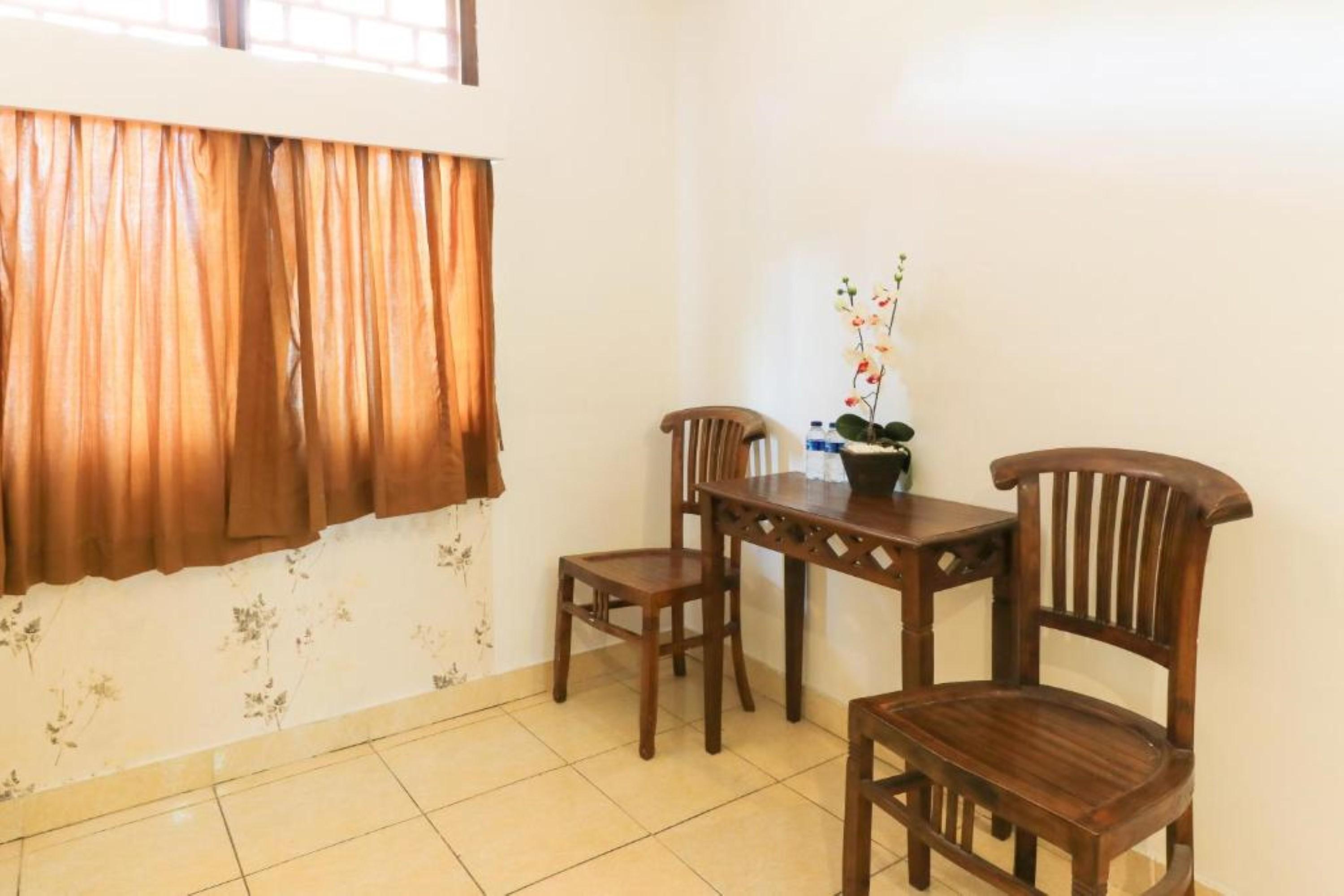 Hotel Ayu Lili Garden Kuta