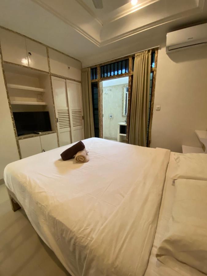 Blue Lagoon 5 Bedrooms