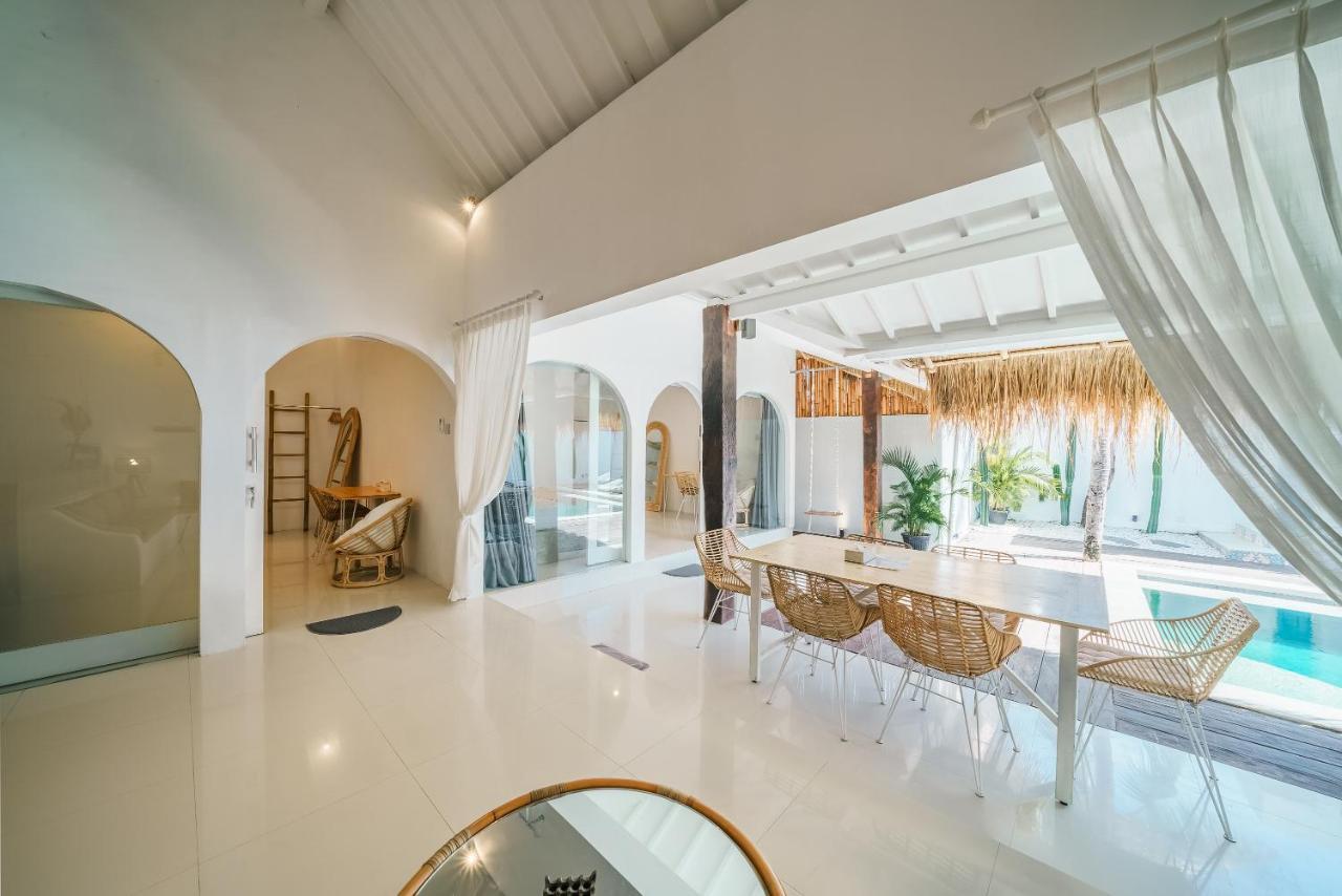 Santorini - Boho-chic 3-bedroom In The Heart Of Berawa! Villa Canggu (Bali)