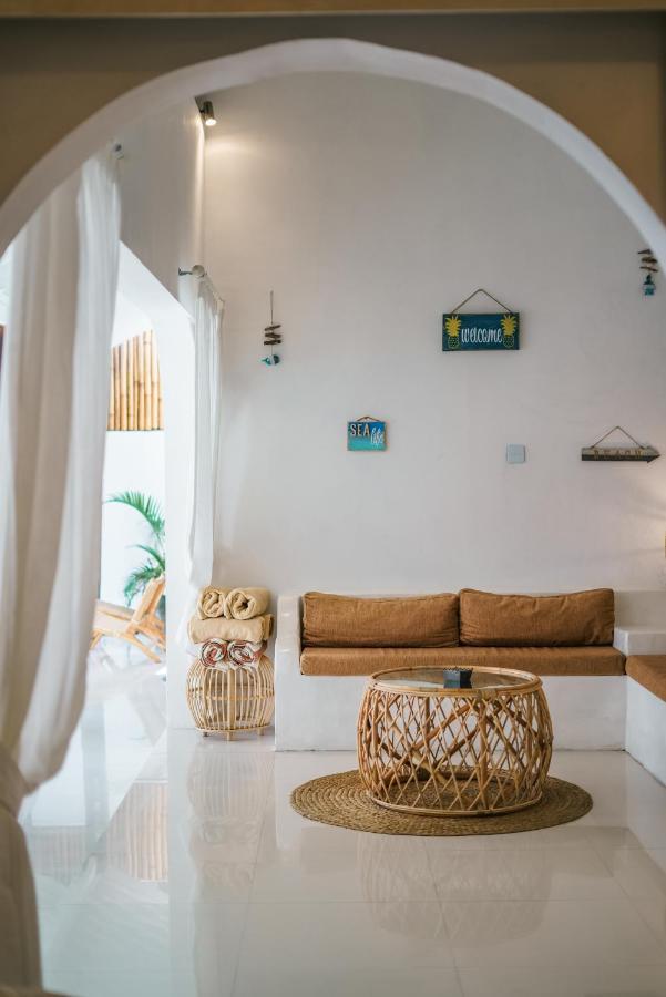 Villa Santorini - Boho-chic 3-bedroom In The Heart Of Berawa!