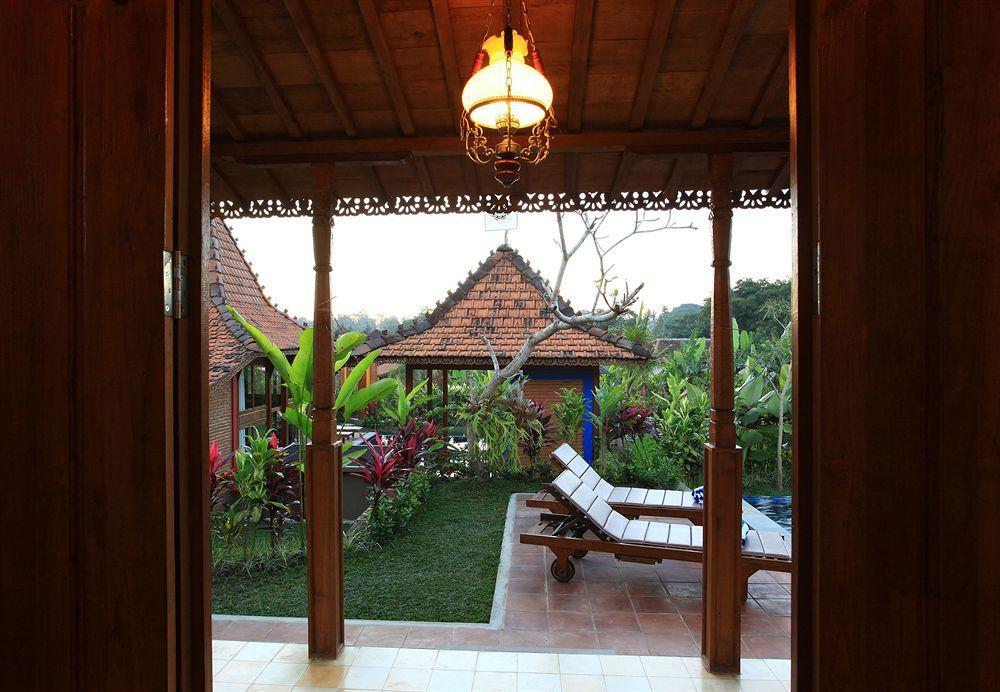 Heaven Penestanan Villa *