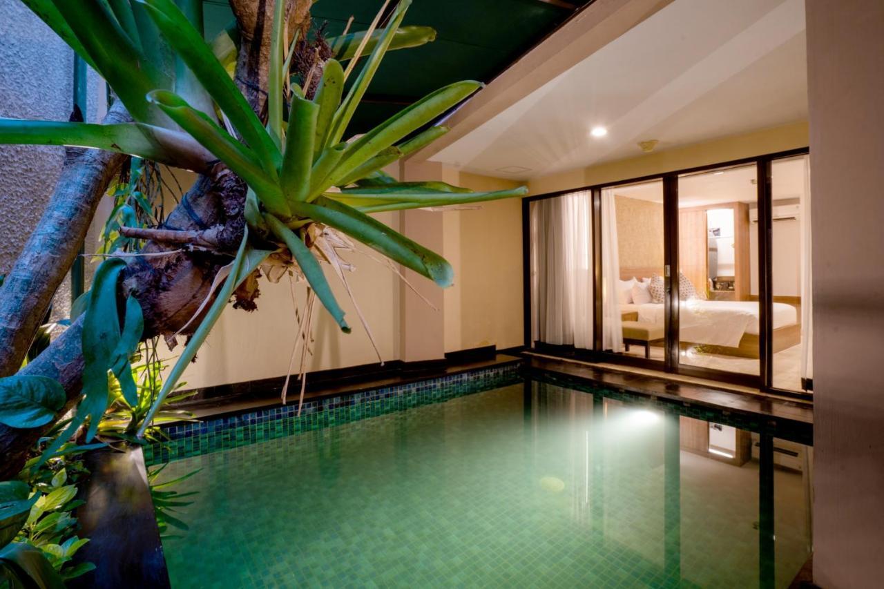 Hotel Cross Vibe Paasha Atelier Bali Kuta 4*
