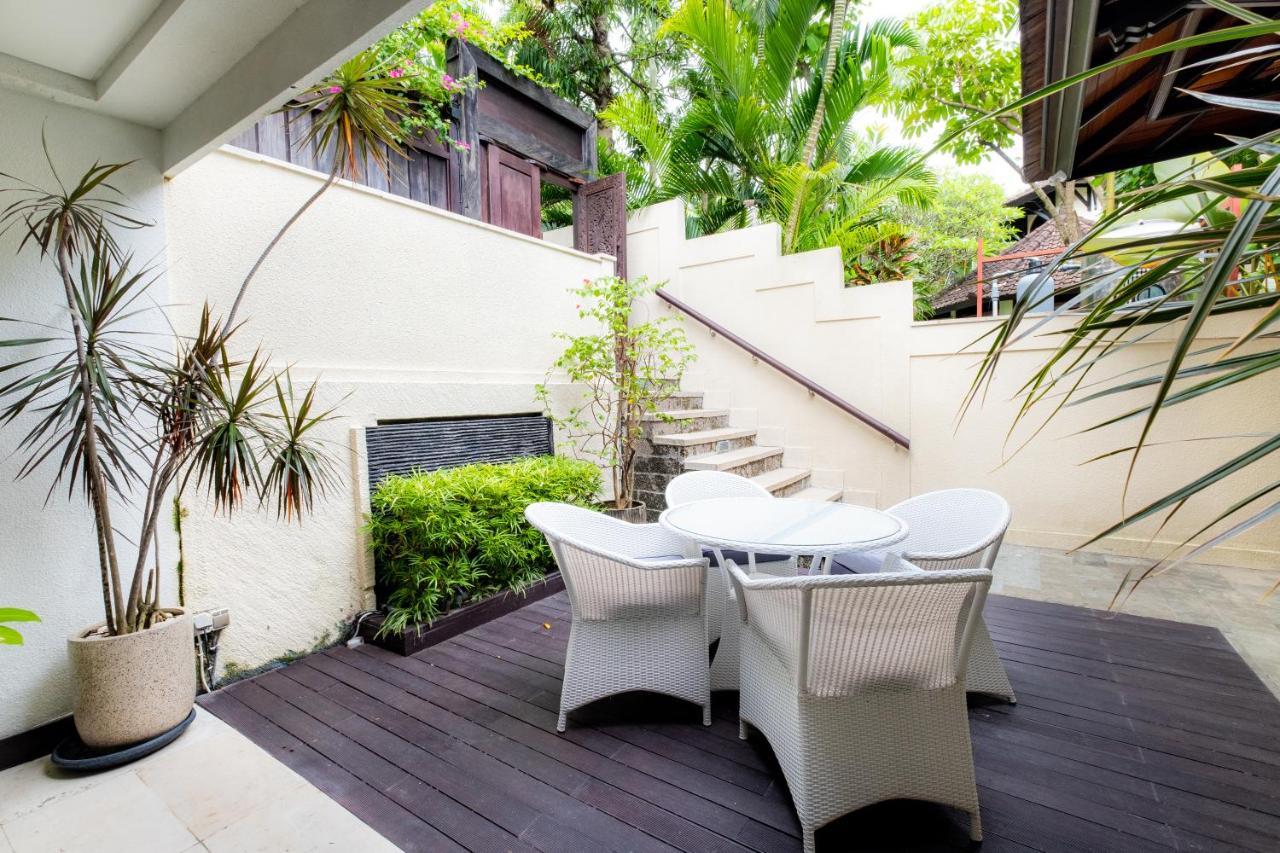 Frangipani Seminyak (Bali)