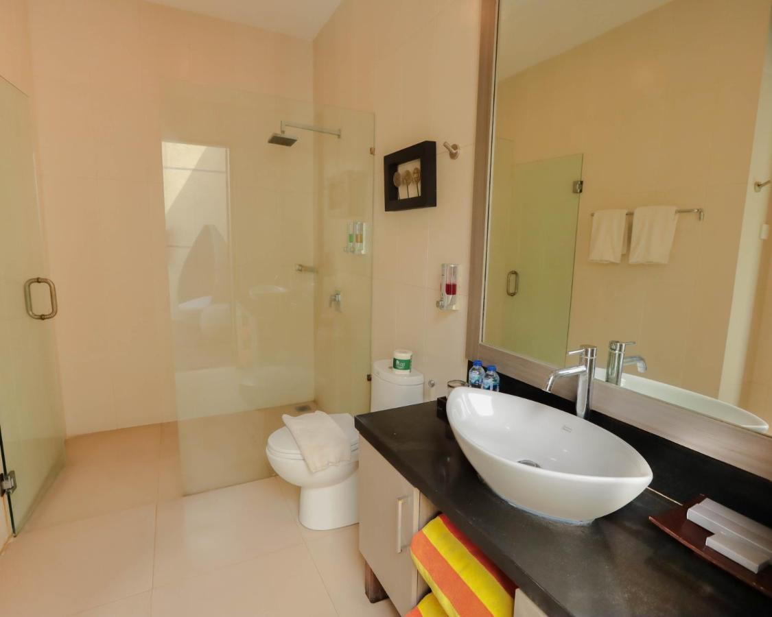 Luxotic Private And