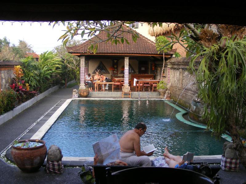 Jalan Jalan & Guest house 4*