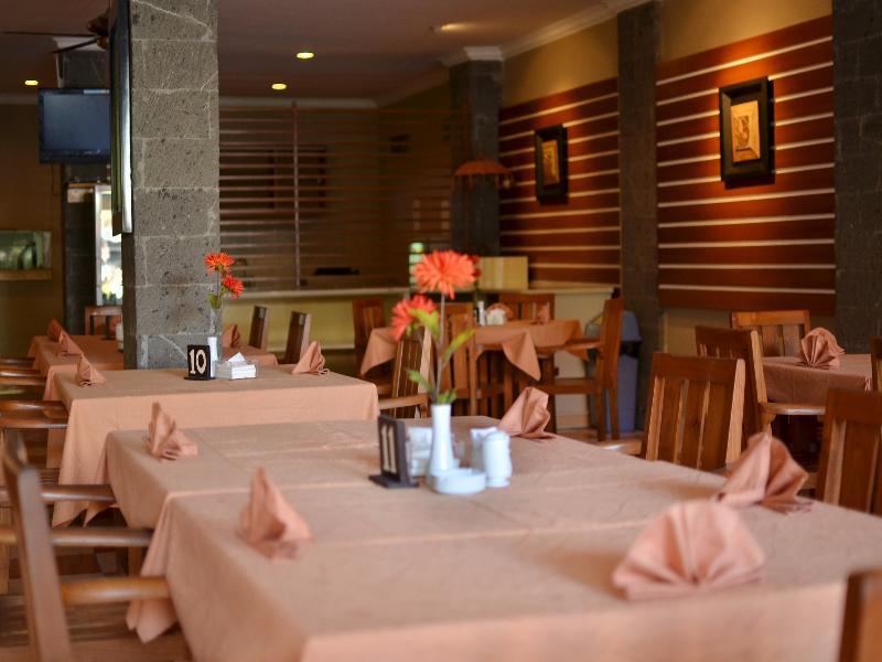 Hotel Taman Rosani & 3*