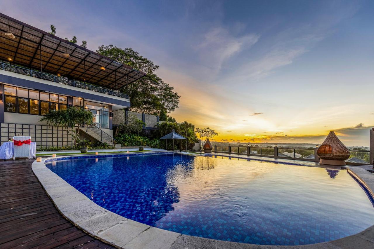Luxotic Private And