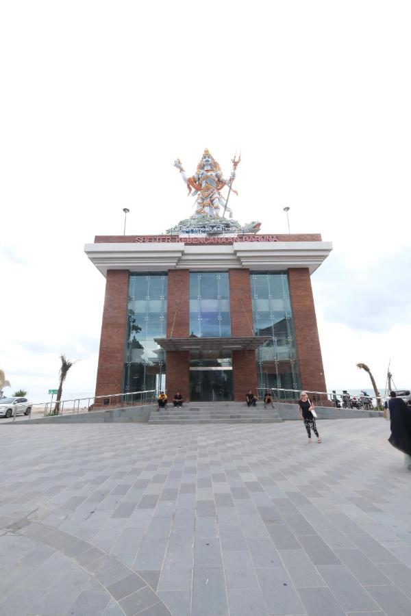 Hotel Zia Kuta 3*