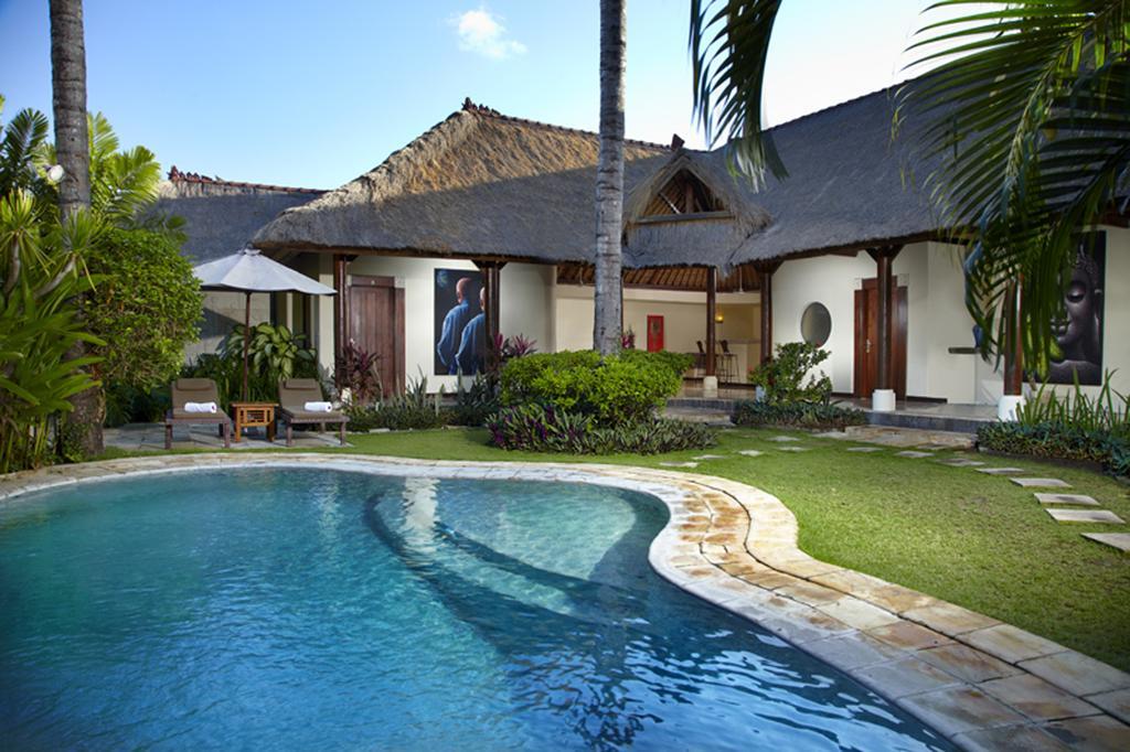 Bay Villa