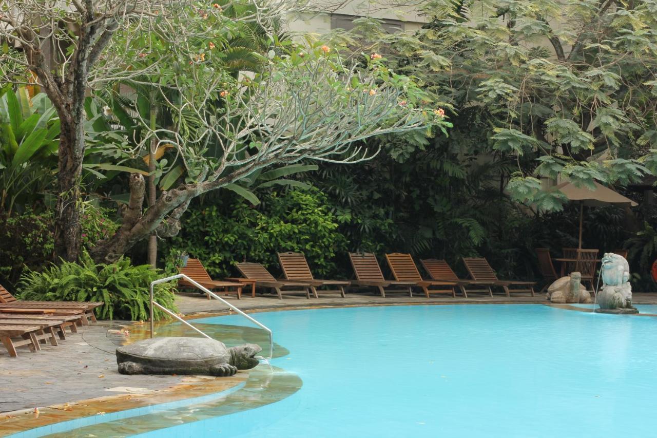 Kumala Pantai 3* Legian (Bali)