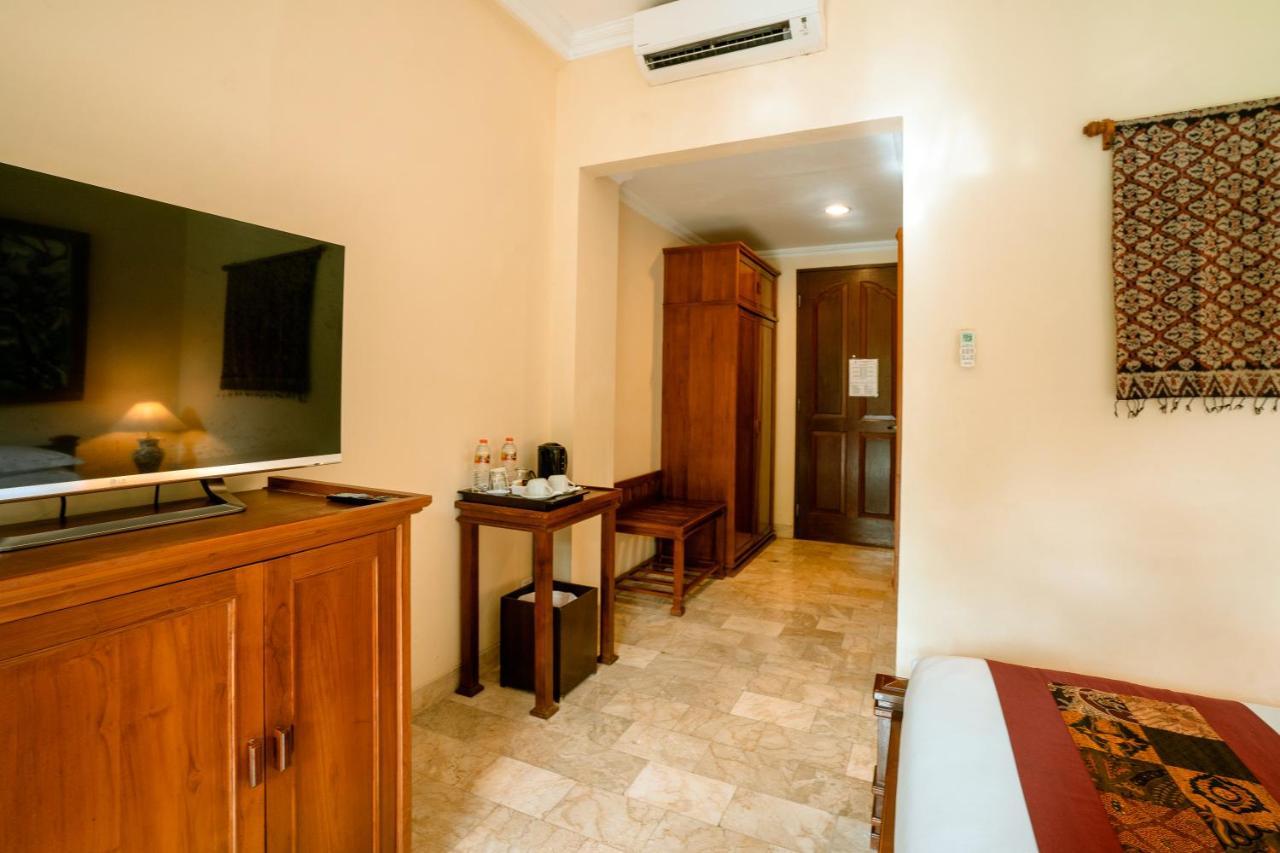 Kumala Pantai Hotel 3*