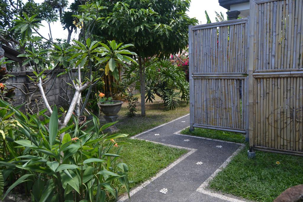 Sakha House Guest house *