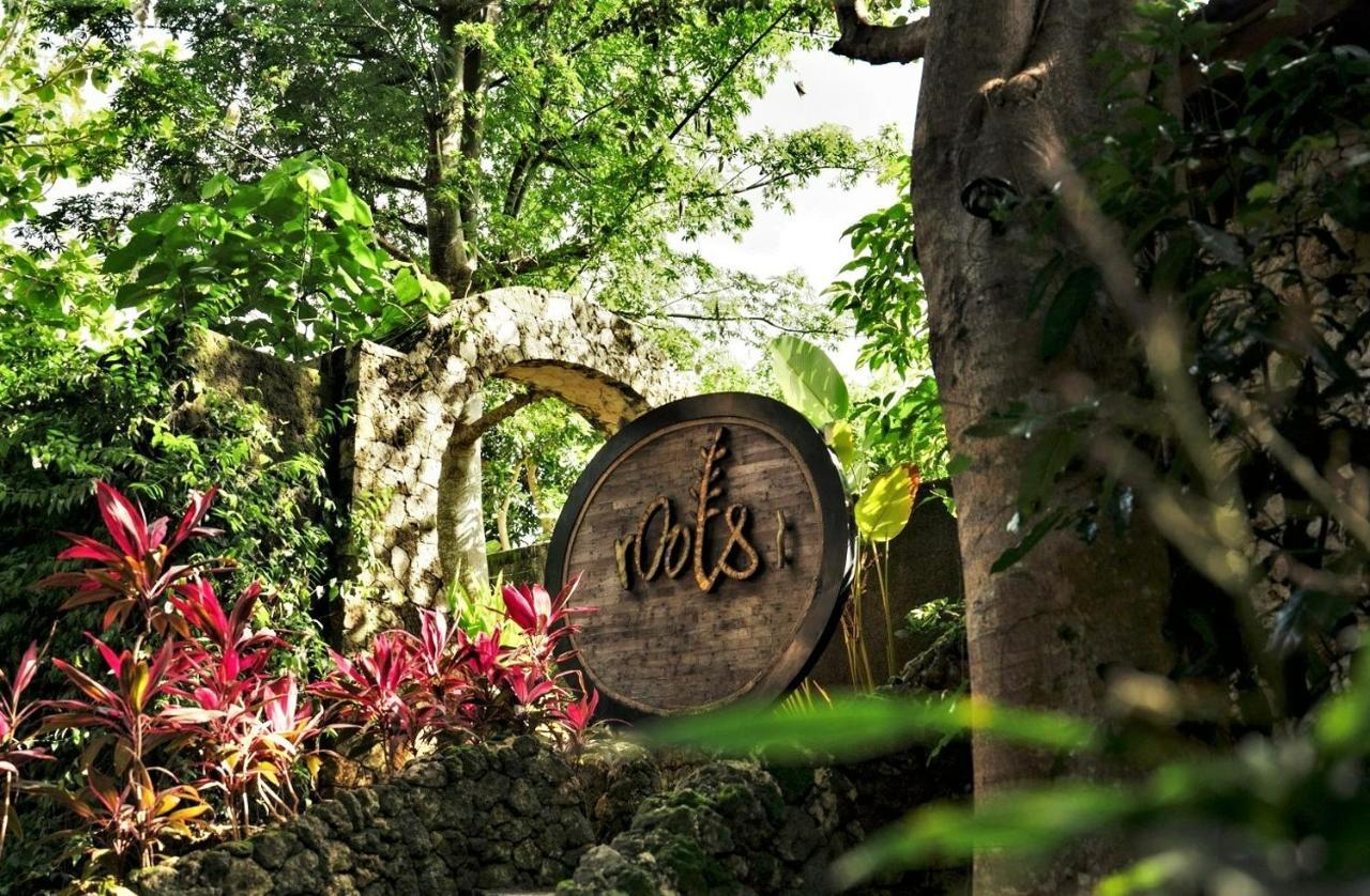 Roots Tree House * Uluwatu (Bali)